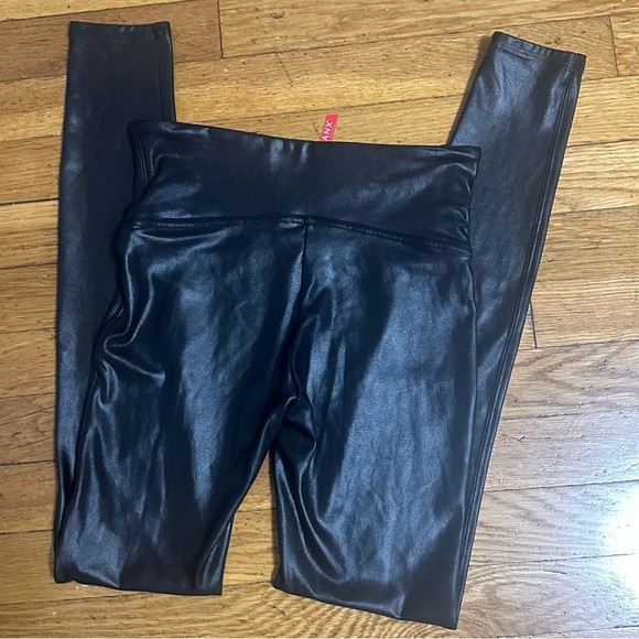 Spanx Faux Leather Leggings - Picture 4 of 5